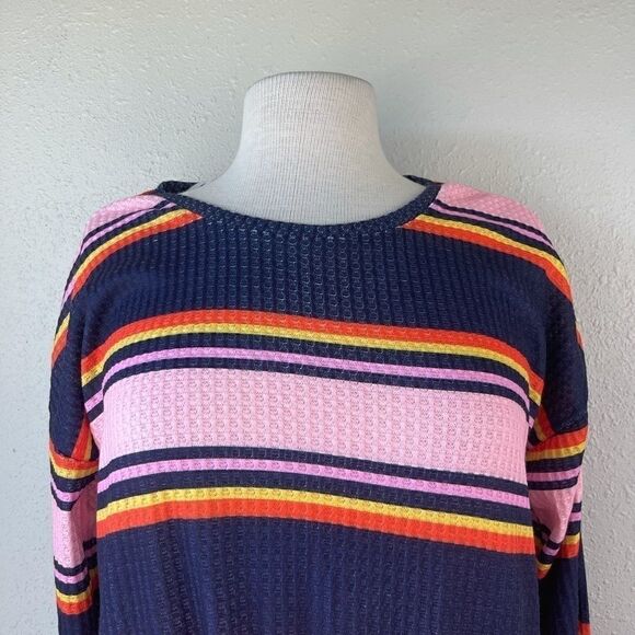 NWT Urbanology Stripped Long Sleeve with Front Tie - Picture 3 of 9